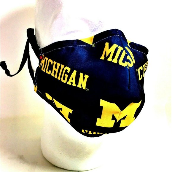 Michigan Wolverines Face Mask New Reversible Plaid - Picture 7 of 8